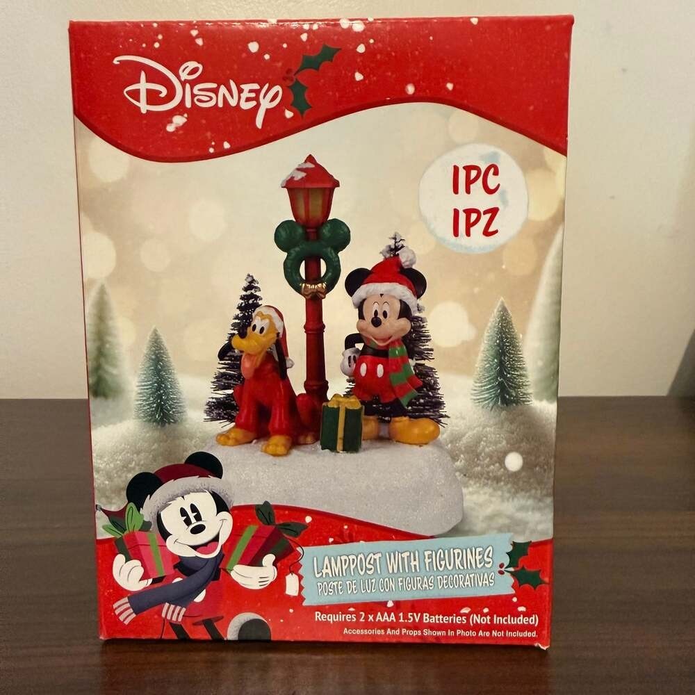 Light-Up Lamppost with Mickey and Pluto and Santa Mickey X-Mas Village add-ons - Picture 4 of 6